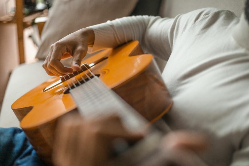 Violão do Zero em Casa: O Guia Definitivo para Você Aprender a Tocar! — como aprender a tocar violão do zero em casa | Incond