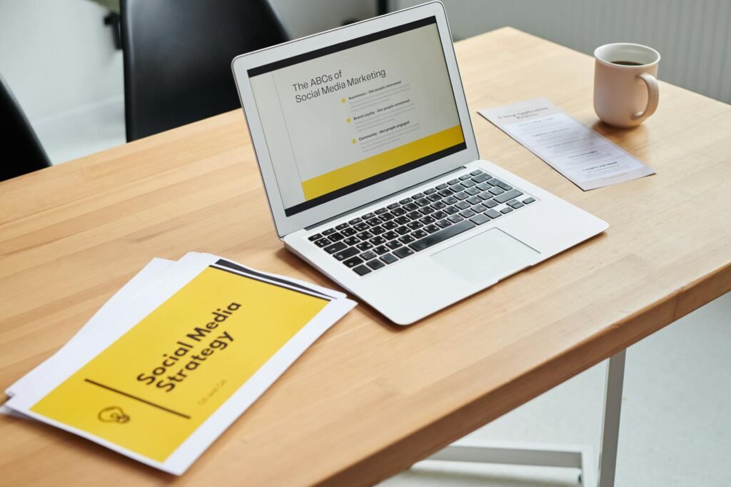 Marketing Digital para Pequenas Empresas: O Guia Completo para Vender Mais e Conquistar Clientes — como fazer marketing digit