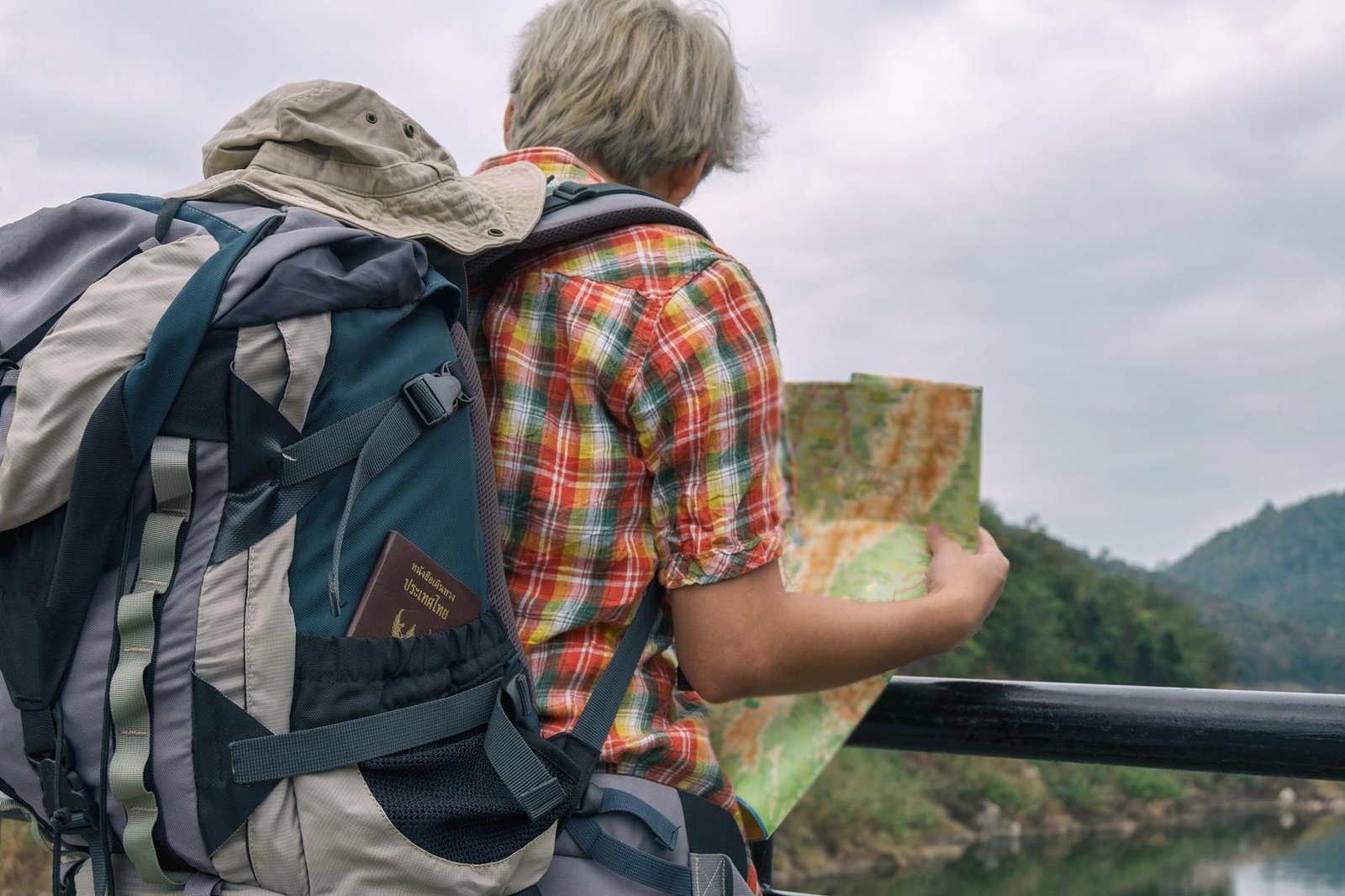 Viajar Sozinho: Guia Definitivo para Segurança e Economia em Suas Aventuras — dicas para viajar sozinho com segurança e econo